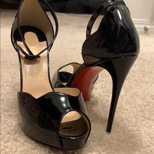 Christian Louboutin Aketata